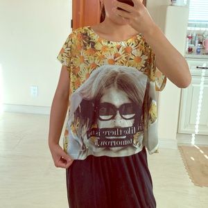 Fun & Retro Forever 21 Sunflower Graphic Tee